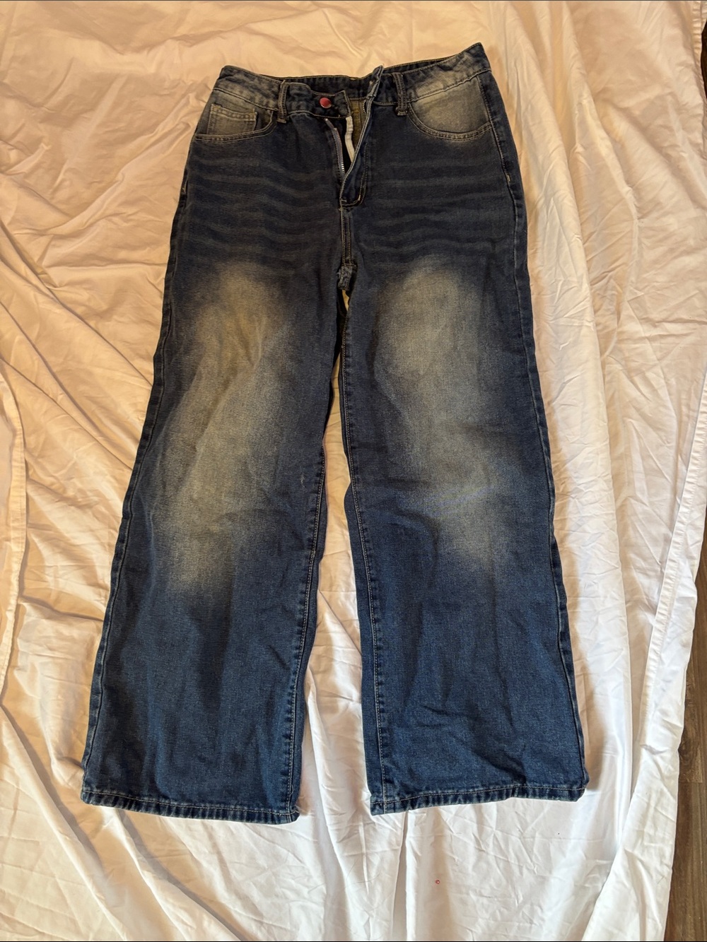 Women’s Wide-Leg Dark Blue Washed Jeans
